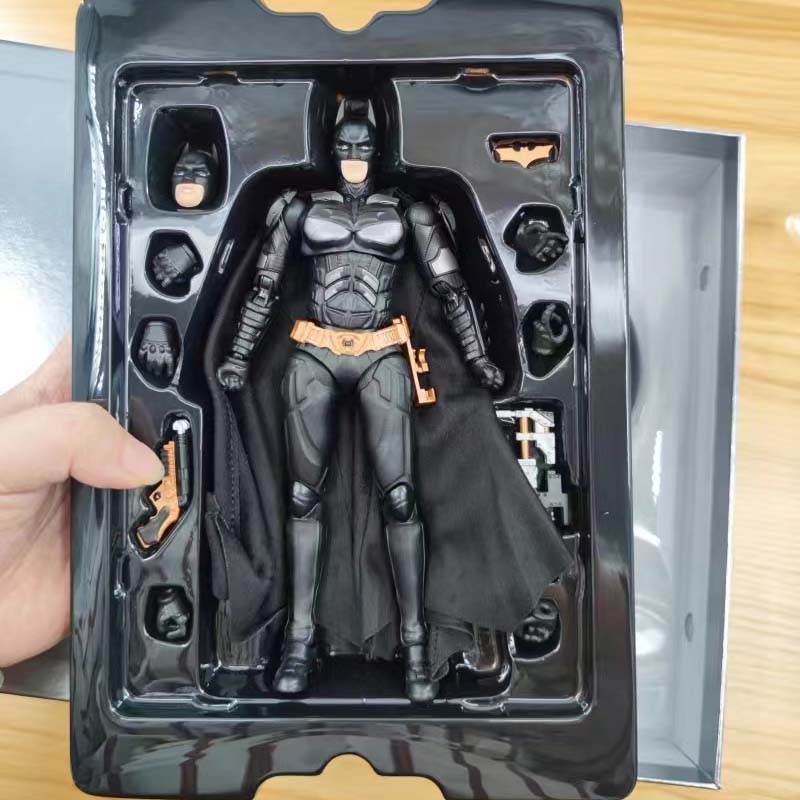NECA 1989 Batman Michael Keaton 25th Anniversary Action Figure Toy 15cm