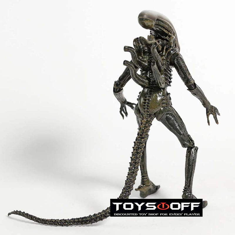 NECA Alien 1979 Xenomorph Action Figure Collectible Model Toy 16cm